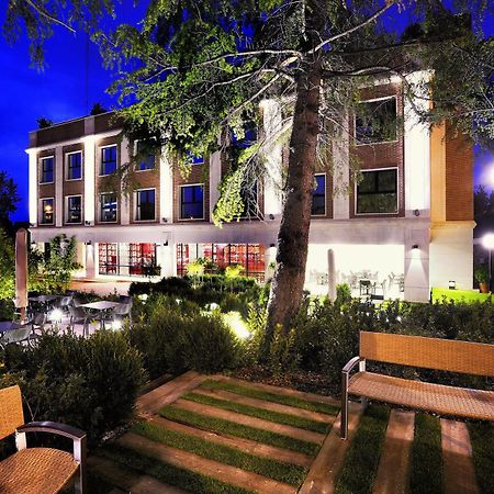 Dehesa Real Hotel Madrid Exterior photo