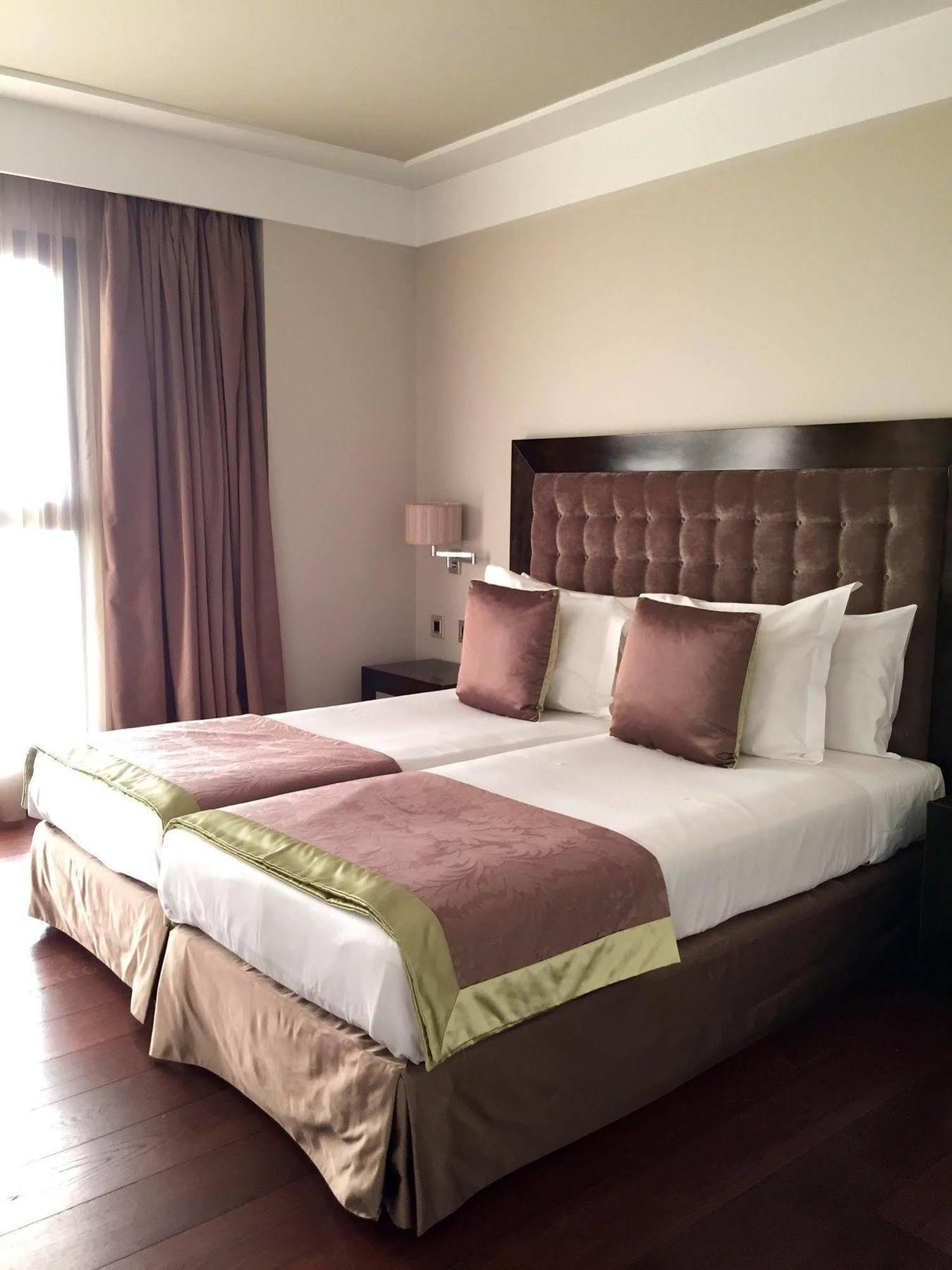 Dehesa Real Hotel Madrid Exterior photo